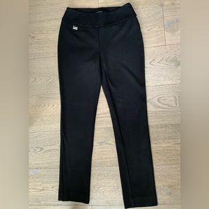 Lisette Black Stretch Pants Size 4.